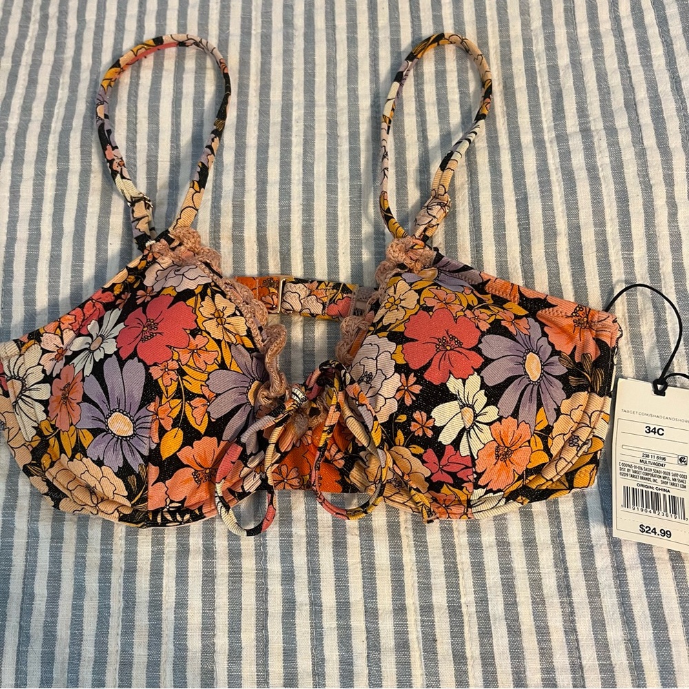 NWT Shade & Shore Floral Bikini Top in Pink and Purple Size 34C!